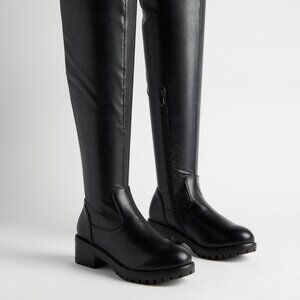 Torrid - Images Flat Stretch Over The Knee Boot Sz 8